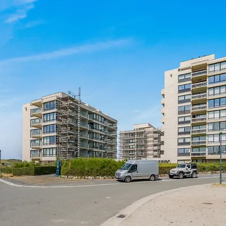 Subliem Relax App 6p Met Buitenzwembad&tuin De Panne